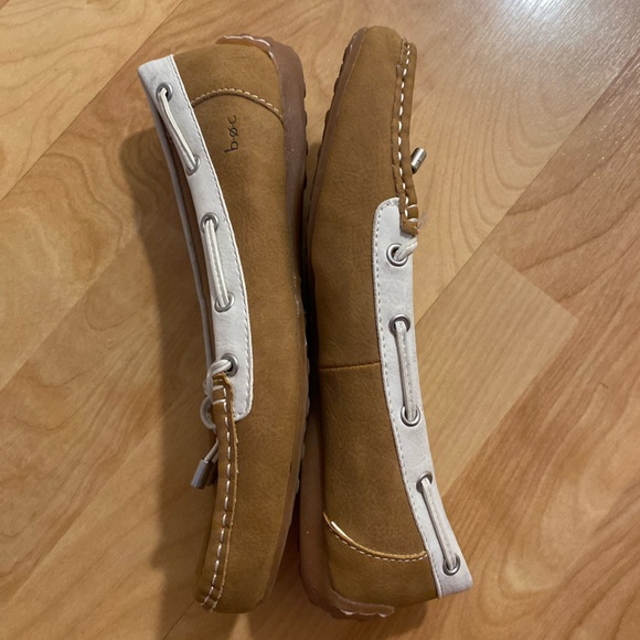 b.o.c. Carolann Moccasin Loafer Size 6 Tan and White - Picture 6 of 11
